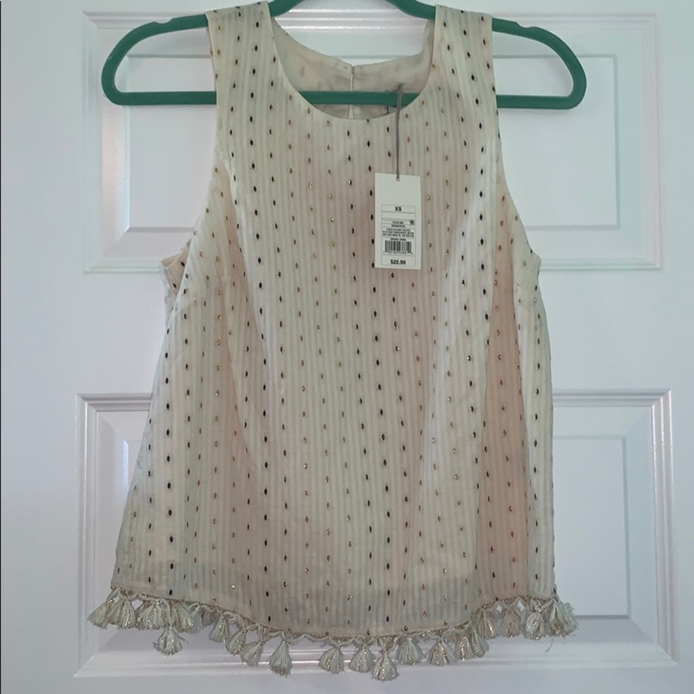 NWT Tank with metallic detail